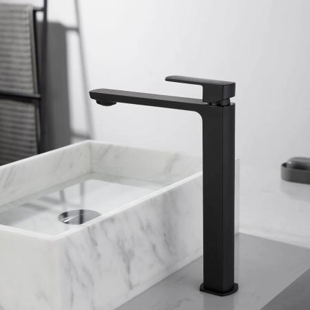 Смеситель высокий для раковины Vincea Next VBF-1N2MB однорычажный, черный