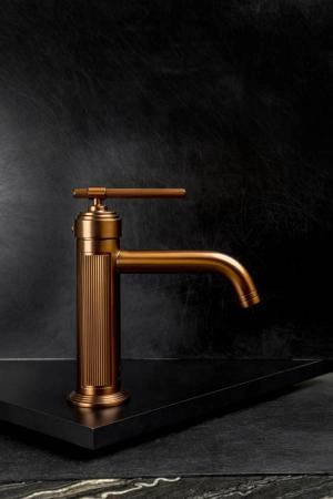 Смеситель для умывальника Boheme ETERNA BRUSHED BRONZE 171-BRB