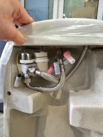 Писсуар сенсорный Gid Q9509 подвесной выпуск горизонтальный Белый