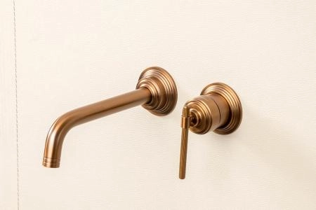 Смеситель для умывальника Boheme из стены, ETERNA BRUSHED BRONZE 175-BRB