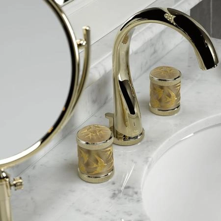 THG Hirondelles Gold Stamped Смеситель для раковины, 3 отв., цвет: Soft gold