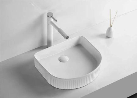 Раковина Cerutti SPA CR8011 накладная, белая, половина овала 415х365х105