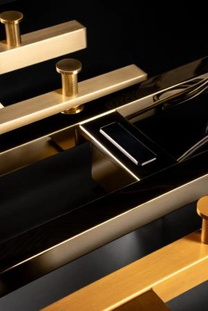 Полотенцесушитель электрический Boheme 2-трубы квадратный GOLD 728-G
