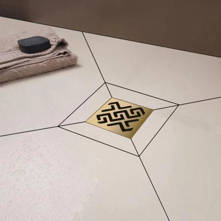 Трап-водосток BERGES ZENTRUM Antik 092364,100х100, золото глянец, выпуск D50 H65 боковой