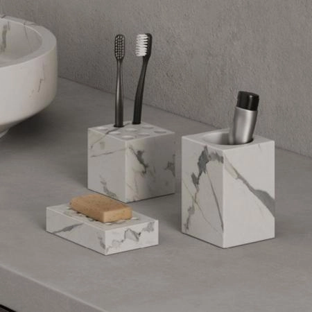 Dea Design Marble Стакан настольный, 8х8хh18см., из мрамора, с отверстиями под з/щетки цвет: Statuario White