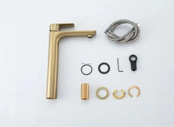 Смеситель для раковины Gappo G1048-32 высокий Сатин золотой