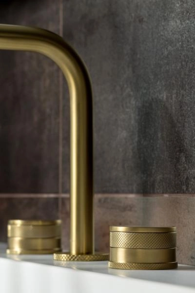 Смеситель на столешницу Boheme PRESTIGE на 3 отв. MAT GOLD 152-MG-PR