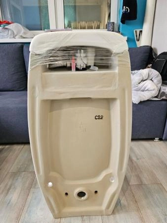 Писсуар сенсорный Gid Q9504 подвесной выпуск горизонтальный Белый