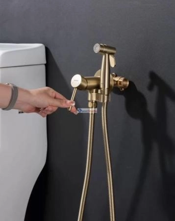 Гигиенический душ Gappo G7206-3 встраиваемый золото сатин