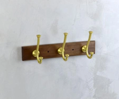 Планка с 3я крючками матовое золото BRONZE DE LUXE Forest (10708G ) золото-темное дерево