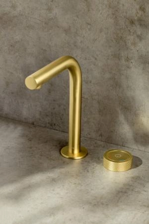 Смеситель автоматический для раковины на 2 отв. Boheme TECH Matt Gold 158-MG