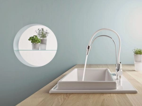 Смеситель Kludi Bingo Star 428590578 для кухни, белый выдвижной излив