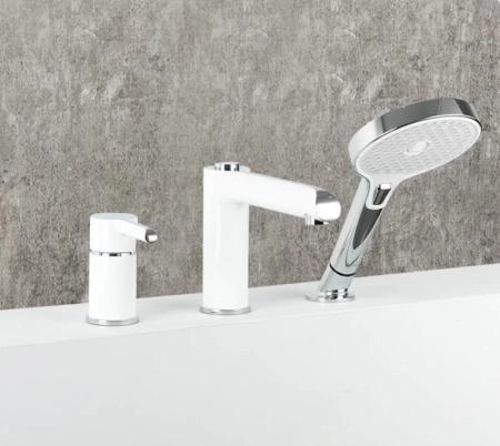 Смеситель Gappo G1103-8 на борт ванны 3 отверстия белый/хром