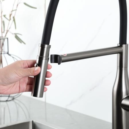 Смеситель GAPPO G4098-29 для кухни с гибким изливом, оружейная сталь