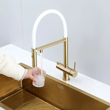 Смеситель GAPPO G4397-83 для кухни с гибким изливом и подключением фильтра, золотой сатин