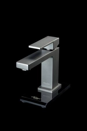Cмеситель для умывальника Boheme Qubic Matt Gun Metal 471-GM