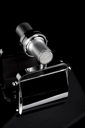 Держатель для туалетной бумаги Boheme с крышкой ROYALE CRISTAL BLACK ХРОМ 10921-CR-B