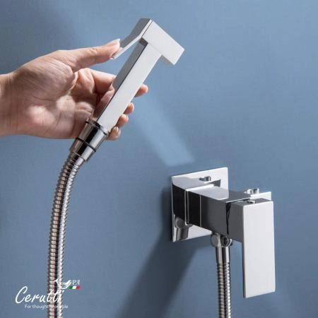 Смеситель с гигиеническим душем Ceruttispa Резия SH (RESIA SH) из латуни, с шлангом 120 см, цвет хром