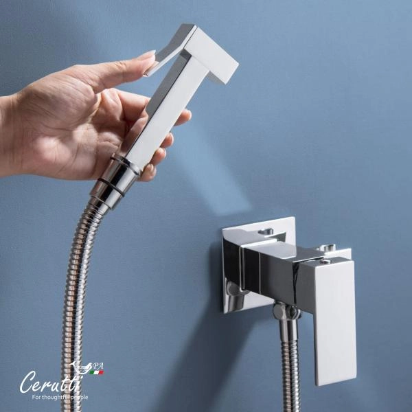 Смеситель с гигиеническим душем Ceruttispa Резия SH (RESIA SH) из латуни, с шлангом 120 см, цвет хром