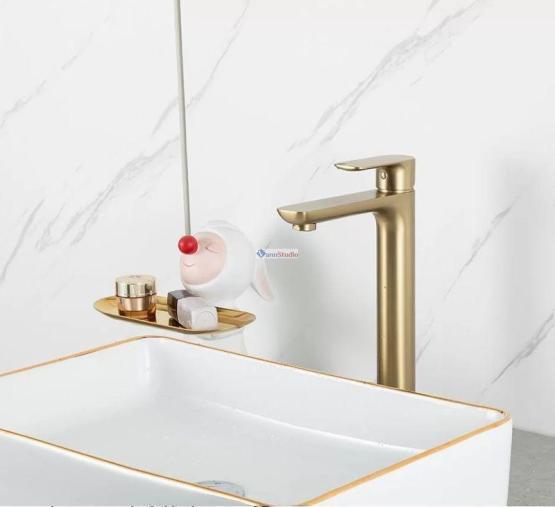 Смеситель для раковины Gappo G1048-32 высокий Сатин золотой