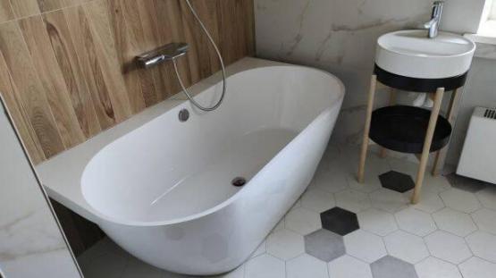 Ванна AquaStone Бали пристенная 159x80 литьевой мрамор