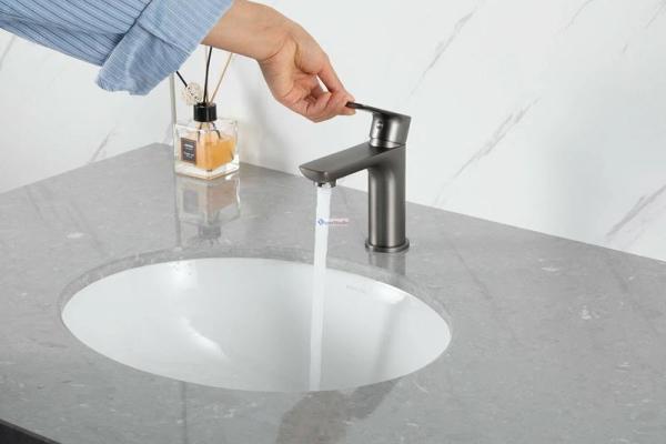 Смеситель для раковины Gappo G1048-9 Оружейная сталь