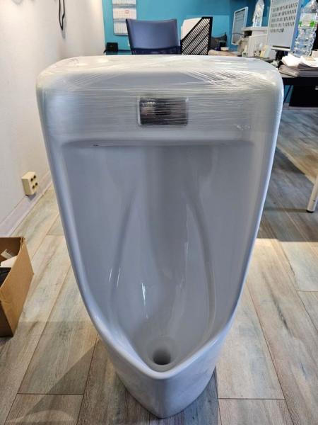 Писсуар сенсорный Gid Q9505 подвесной выпуск горизонтальный Белый