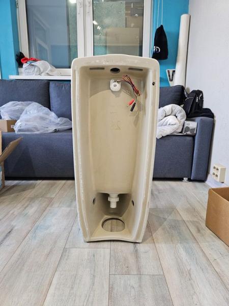 Писсуар сенсорный Gid Q9506 подвесной выпуск горизонтальный Белый