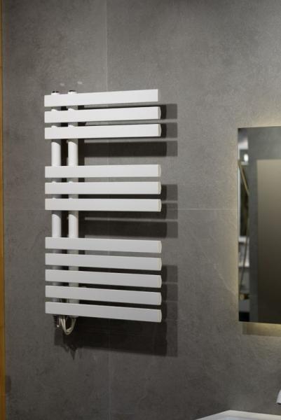 Полотенцесушитель электрический Boheme Venturo 721-MW 500х898 Matt white