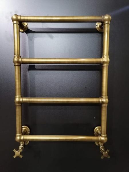 Полотенцесушитель водяной Boheme Medici 718 750x500 Бронза