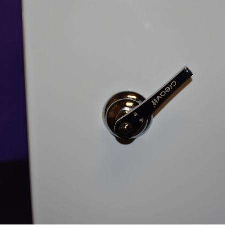 Унитаз CREAVIT FREE безободковый с биде. с смесителем FE322-34CB00E-0001 (сиденье отдельно)