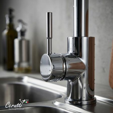 Cмеситель для кухни Ceruttispa Дуилио (DUILIO) из нержавеющей стали, цвет хром