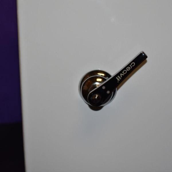 Унитаз CREAVIT FREE FE322-34 безободковый с биде , встроенный смеситель